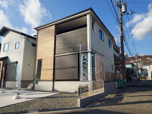 宝塚市南ひばりガ丘1丁目新築一戸建