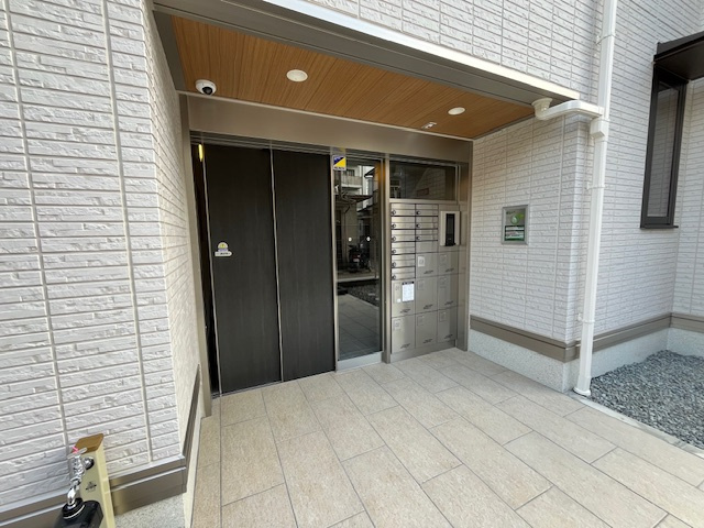 D-residence西野のエントランス