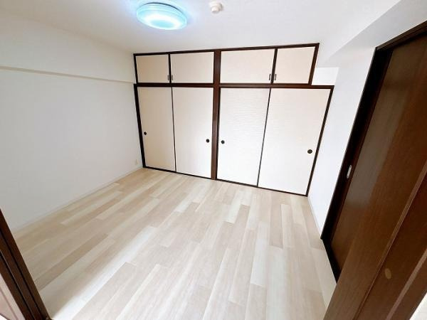 パルハイツ広の洋室