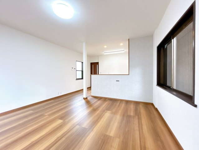 リフォーム中古戸建　岐阜市洞　平成6年築の居間・リビング