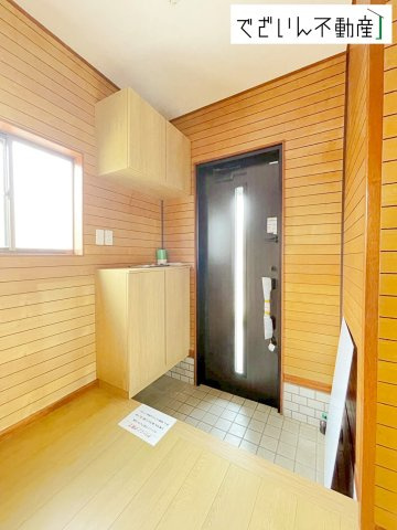 【玄関】 | 熊谷市拾六間　中古住宅   | 現地(2026年4月撮影)