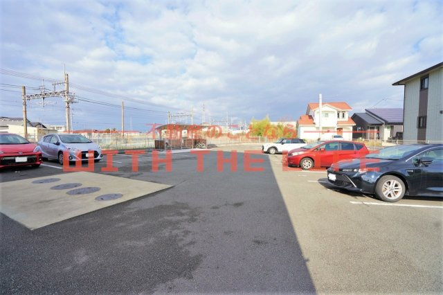 GRADO（グラード）【キャンペーン対象物件】の駐車場|駐車場完備です