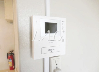 【セキュリティ】 | 西麻布ハウス | モニターつきインターホンです。