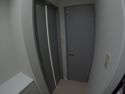 【玄関】 | Golden Valley V棟