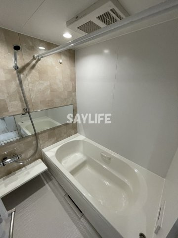 メゾン　ルルのエントランス