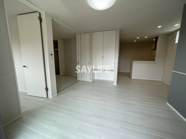 メゾン　ルルの駐車場