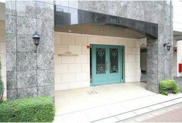 クリオ元浅草のエントランス