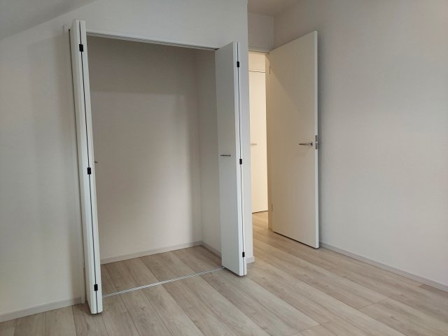 宝塚市南ひばりガ丘1丁目新築一戸建の洋室|2階北側洋室約5.2帖