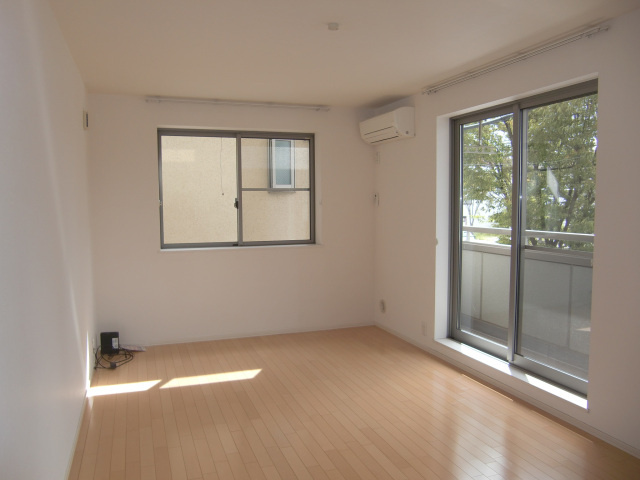 ヘーベルメゾン翠の居間・リビング