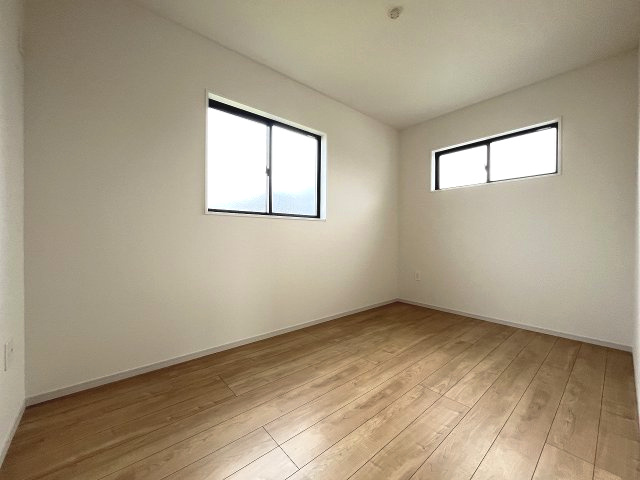 【子供部屋】 | 福岡市南区警弥郷2丁目3期　2号棟（全2棟）【仲介手数料無料・0円】 | 施工例。施工例は完成時と異なる場合があります。