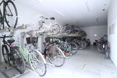 【その他共用部分】 | カスタリア新栄II | 駐輪場です