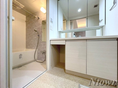 【独立洗面台】 | カスタリア新栄II | 独立洗面台あり、毎朝おしゃれに忙しい女性の方におすすめです