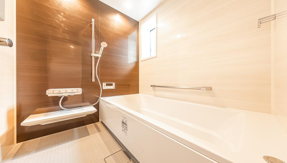 世田谷区奥沢　中古戸建の浴室