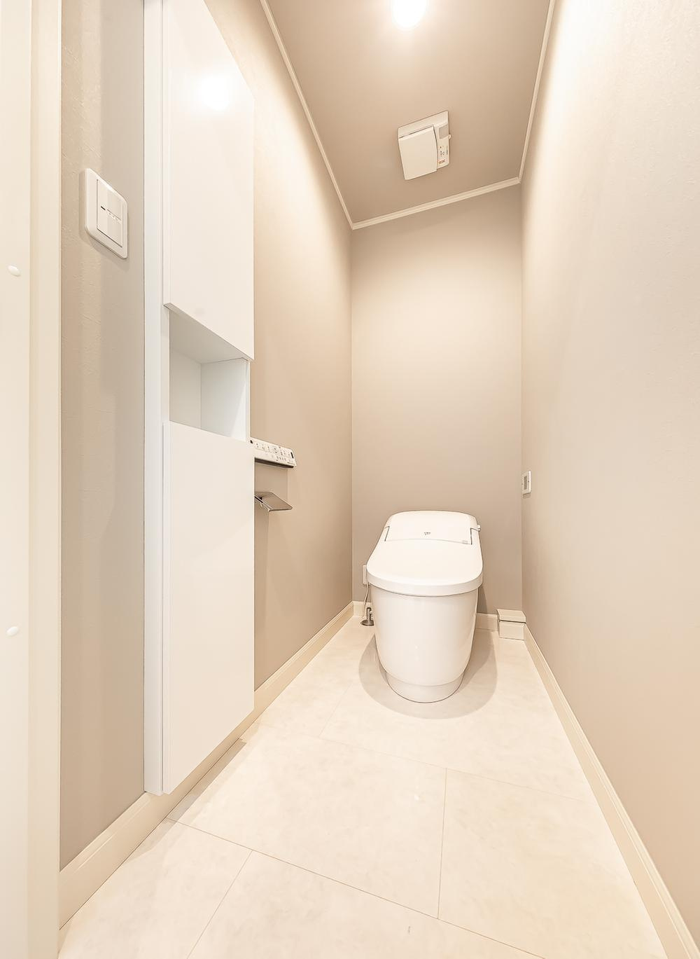 世田谷区奥沢　中古戸建のトイレ