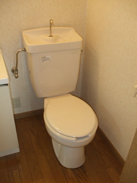 中野区大和町４丁目のアパートのトイレ