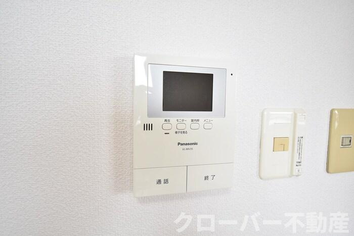 コウジィーコート前川のセキュリティ|ＴＶインターホン