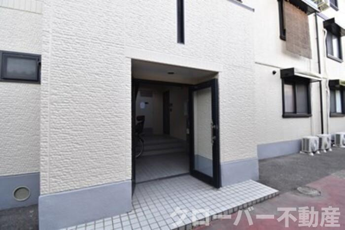 コウジィーコート前川のエントランス|エントランス