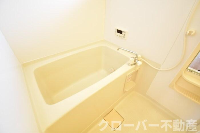 コウジィーコート前川の浴室|ユニットバス
