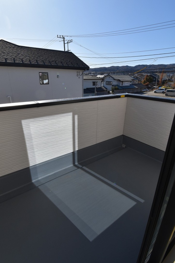 ケイアイフィット　日立市東町　3期 　1のバルコニー|お部屋から出られるバルコニーです。ちょっと気分転換に外の景色を眺めて深呼吸もいいですね。