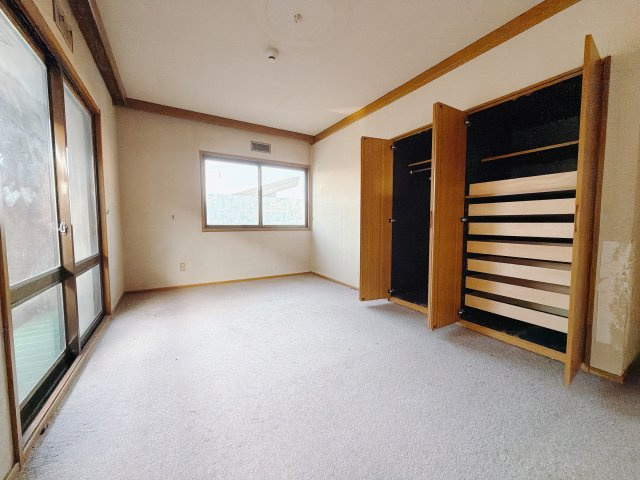 【中古戸建】前橋市総社町1期の洋室|■2階洋室｜子供部屋のメリットは「自立心を養うことができる」「自分で整理整頓できるようになる」そして、お子様が成長した際には「プライバシーを確保できる」といい事だらけ♪