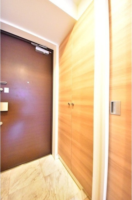 ハーモニーレジデンス門前仲町の玄関