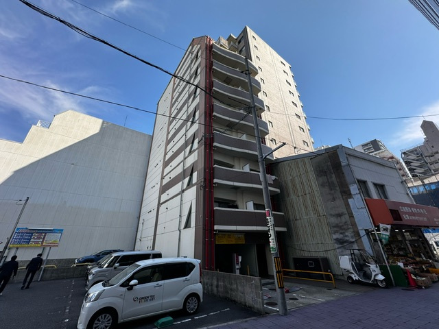 的場Yビルの外観