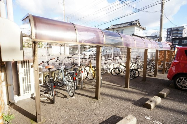 【その他共用部分】 | レジデンスカープ新潟 | 駐輪場
