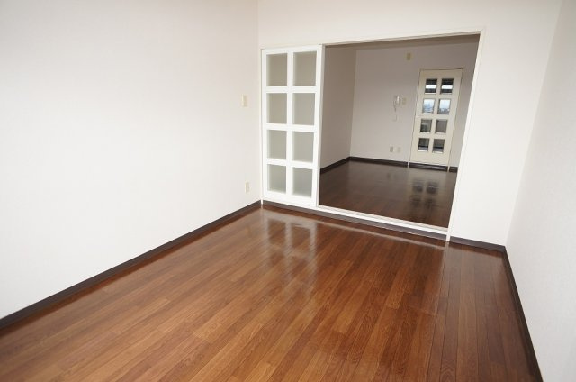 【洋室】 | レジデンスカープ新潟