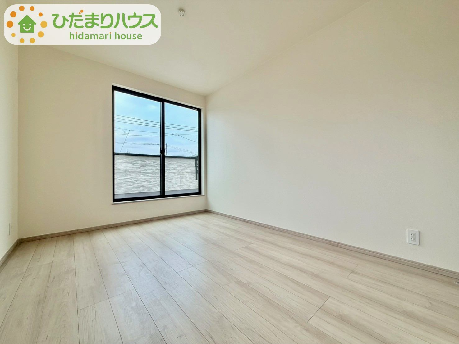 野田山崎2工区　新築戸建　2-G号棟の洋室|バルコニーに面している洋室は、主寝室にどうぞ(^^)/					
