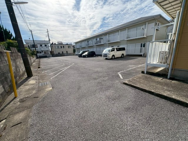 【駐車場】