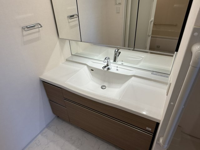 アトラス中野中央の洗面所