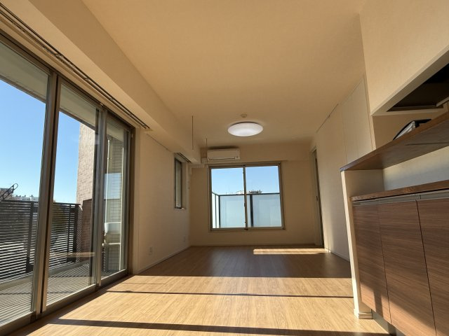 アトラス中野中央の居間・リビング