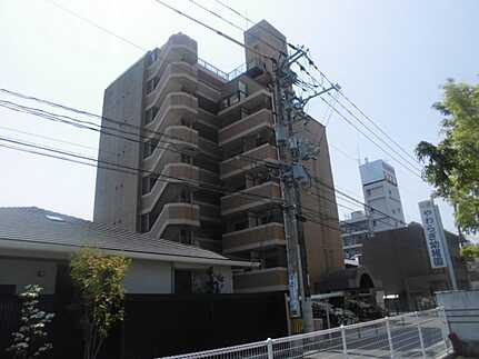 ライオンズマンション空港通りの外観