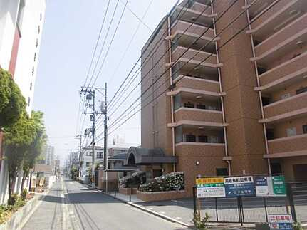 ライオンズマンション空港通りの外観