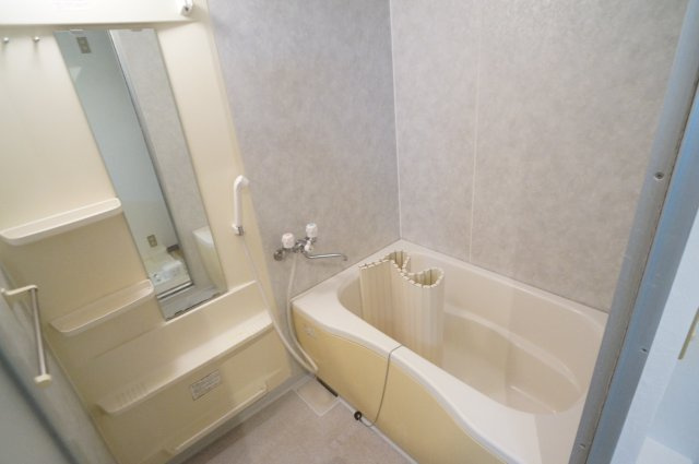 シャトー福岡の浴室