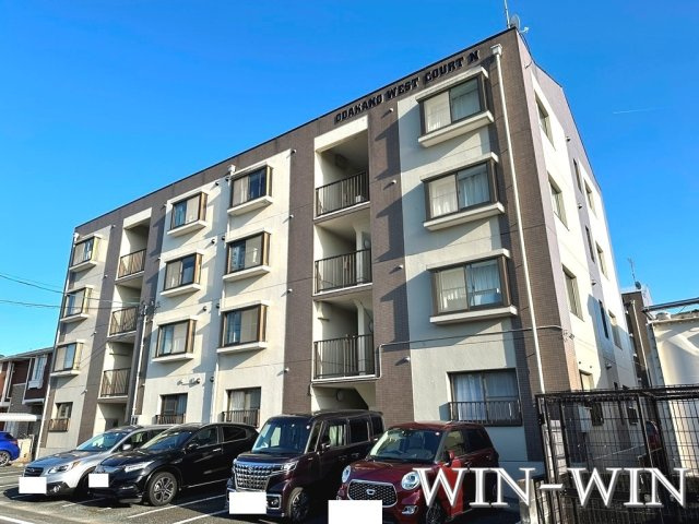 WEST COURT N棟の外観