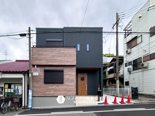 生野区舎利寺1丁目の外観|黒と茶色でシックな印象のお洒落な外観です♪
耐震等級3の省エネ基準適合住宅！