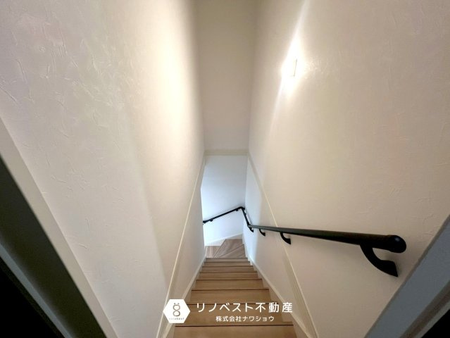 プロスピリティー善根寺町の内装|階段には手すりがついているので転倒防止に役立ちます！