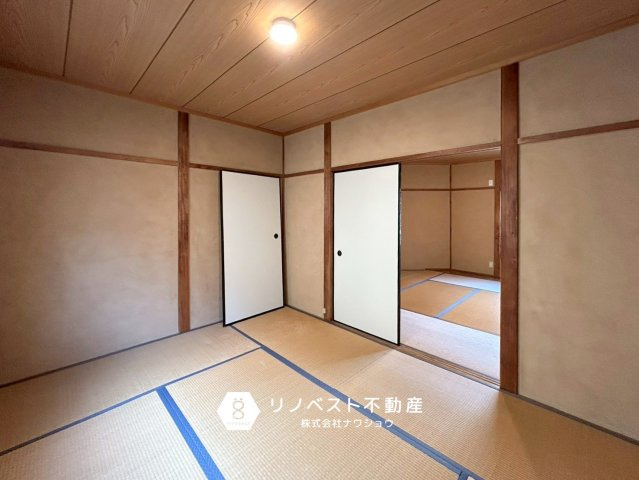 東大阪市岩田町1丁目の和室|2面採光なので明るい室内になっております。