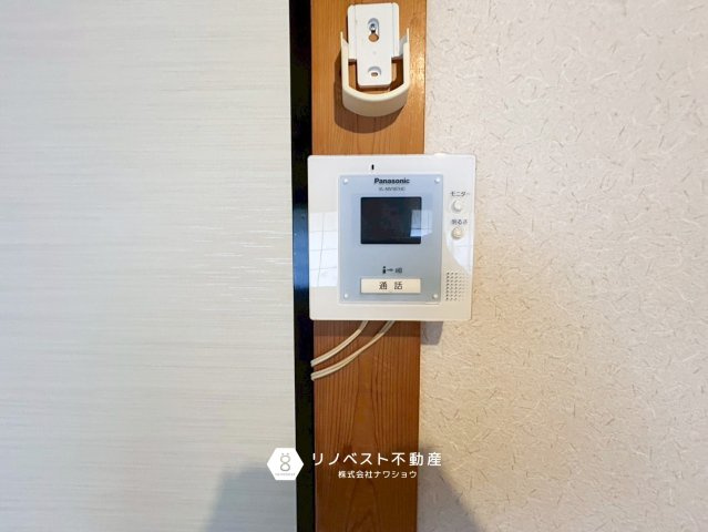 東大阪市長栄寺の防犯設備|TVモニター付きインターホンで事前に訪問者を確認できるのは安心ですね！