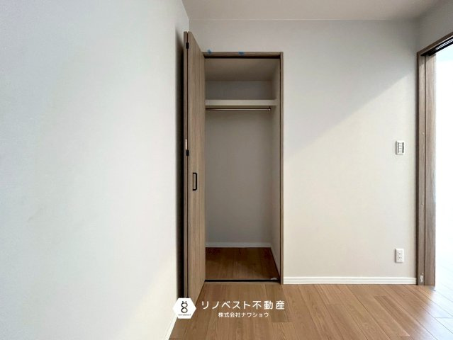 瓢箪山マンションの収納|ハンガーパイプ付きなのでお洋服の整理にも役立ちます！