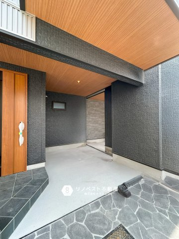 東大阪市中小阪1丁目の駐車場|車1台駐車可能◎前面スペースあり、自転車も止められそうですね♪