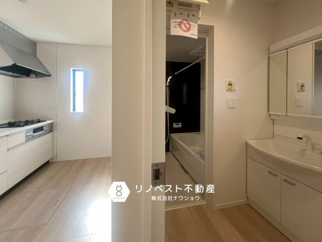 東大阪市水走第1　1号棟の洗面所|水回りの家事動線が便利な間取りです♪