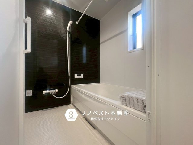 東大阪市水走第1　1号棟の浴室|浴室暖房換気乾燥機付きの浴室。
冬の入浴もぽかぽか◎