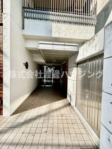 ソレイユ吹田のエントランス