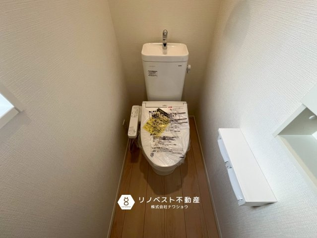 東大阪市大蓮南第3の洋室|大容量のクローゼット付きで収納には困りません♪