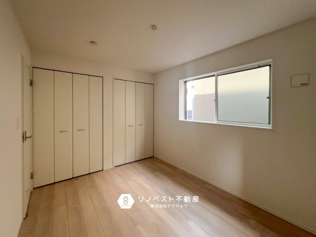 東大阪市大蓮南第3の洋室|バルコニー付きの洋室で非常に明るく飾通りも良いです！