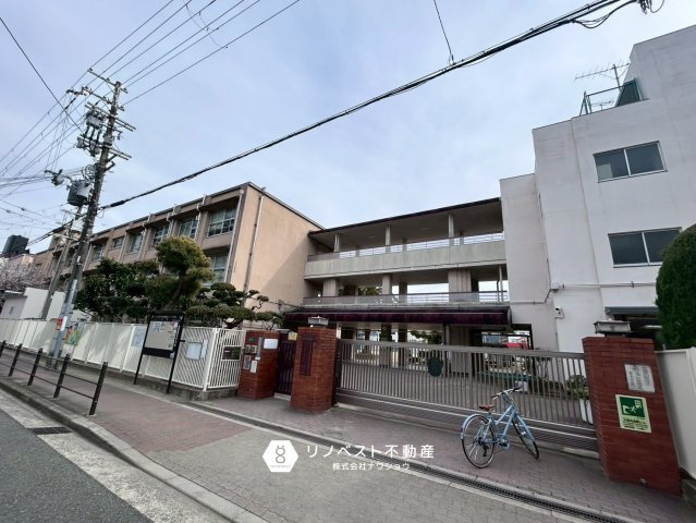 メロディハイム緑橋2番館の周辺|【東中本小学校】徒歩約2分（約150ｍ）