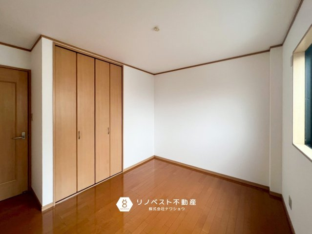 生野区勝山南4丁目の洋室|各居室にクローゼット付きです◎