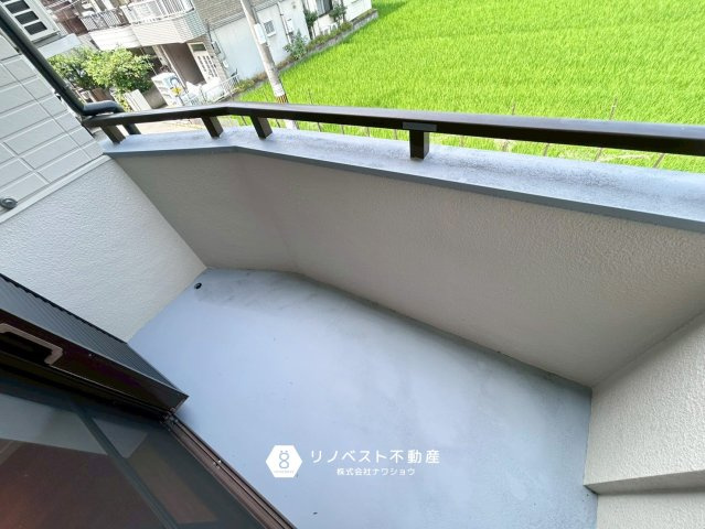 東大阪市若江南2丁目の玄関|シューズボックスも設置可能な広さの玄関です！お掃除のしやすいフロアです♪